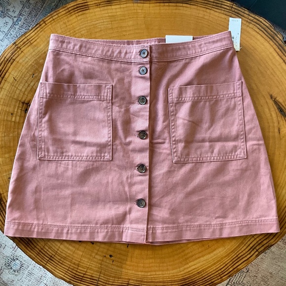 Old Navy A Line Mini Skirt Amelia Rose Pink Size 6 Buttons - Picture 1 of 5